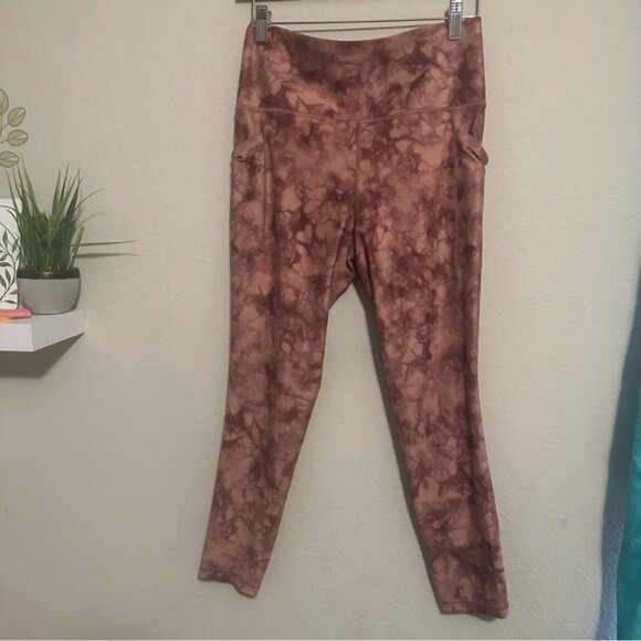 ATHLETA Salutation Stash II 7/8 Pocket Tight Medium Palermo Riptide - Picture 2 of 9